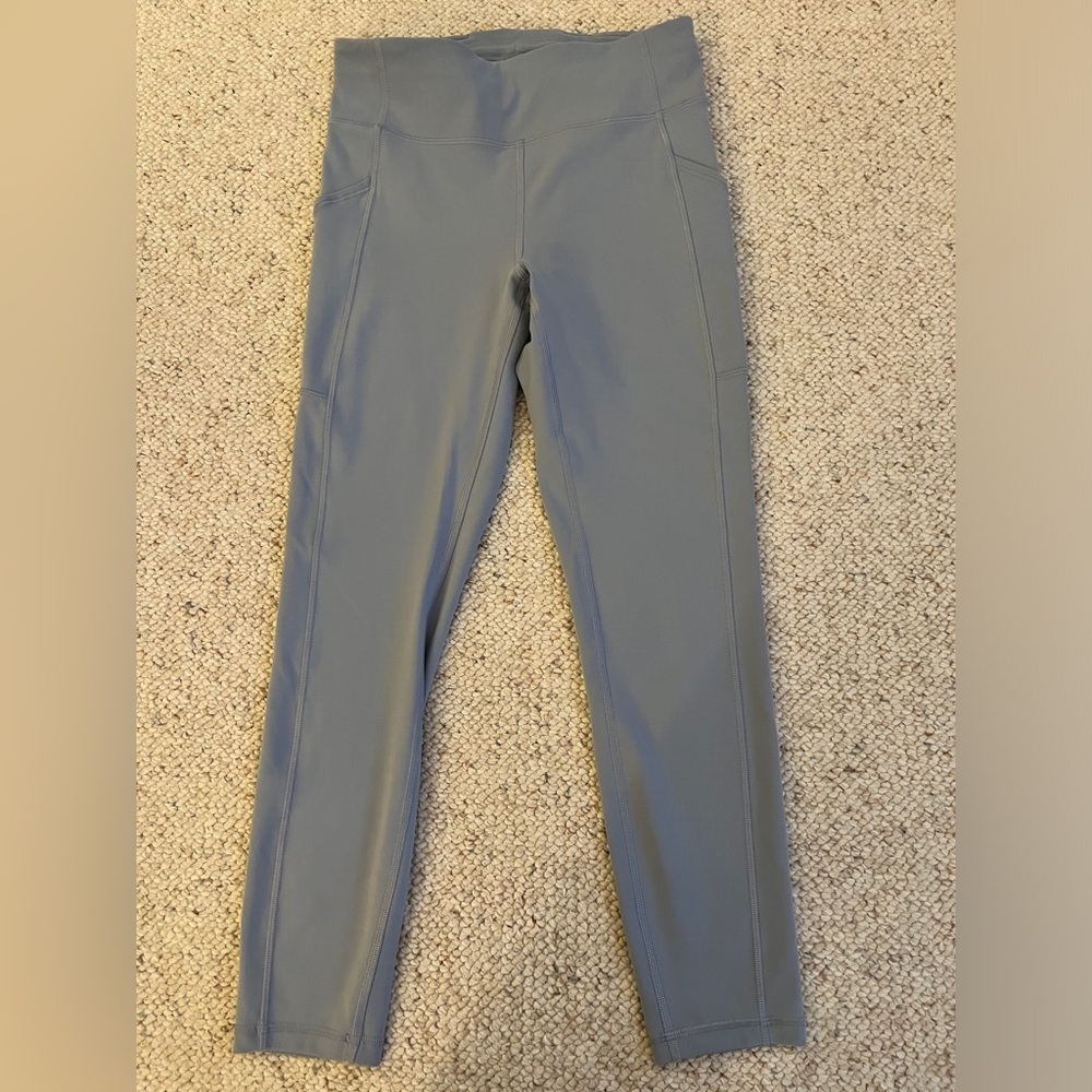 Lululemon Invigorate HR 25” size 8